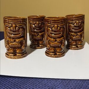 Tiki Leilani Brown Mugs ceramic 5 1/8” tall set of 4 Made in USA
